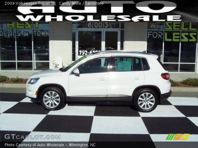 2009 Volkswagen Tiguan SE in Candy White