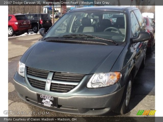 2007 Dodge Caravan SE in Magnesium Green Pearl