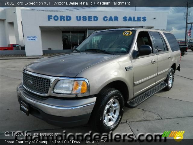 2001 Ford Expedition XLT in Arizona Beige Metallic