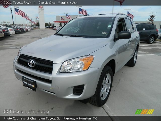 2011 Toyota RAV4 I4 in Classic Silver Metallic