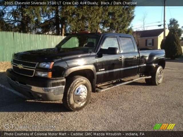 2005 Chevrolet Silverado 3500 LT Crew Cab 4x4 Dually in Black