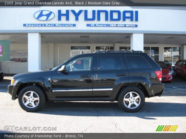 2005 Jeep Grand Cherokee Laredo 4x4 in Black
