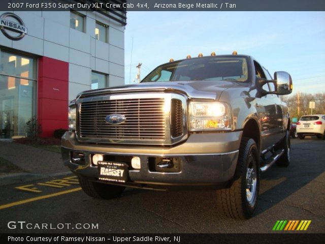2007 Ford F350 Super Duty XLT Crew Cab 4x4 in Arizona Beige Metallic