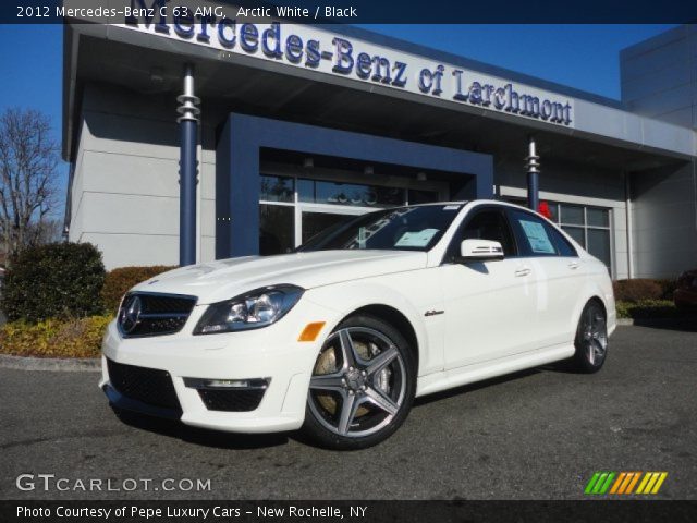 2012 Mercedes-Benz C 63 AMG in Arctic White