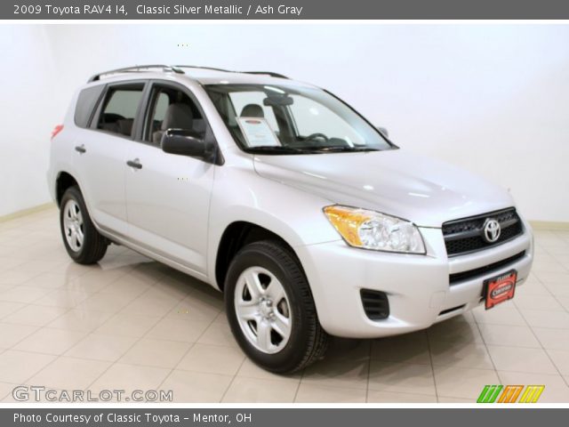 2009 Toyota RAV4 I4 in Classic Silver Metallic