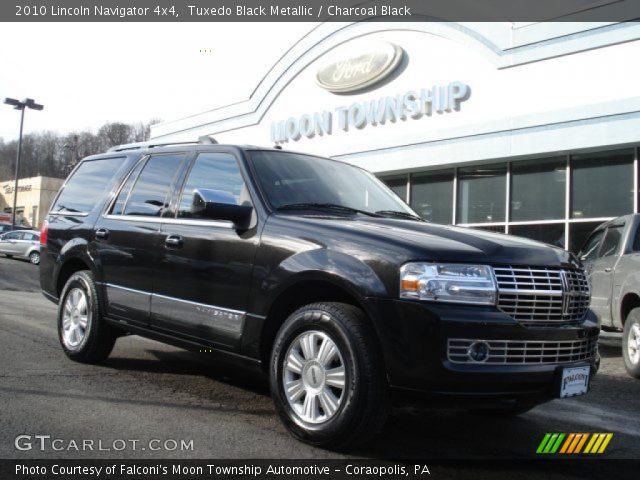 2010 Lincoln Navigator 4x4 in Tuxedo Black Metallic