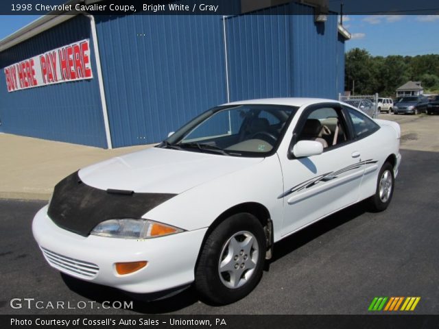 1998 Chevrolet Cavalier Coupe in Bright White