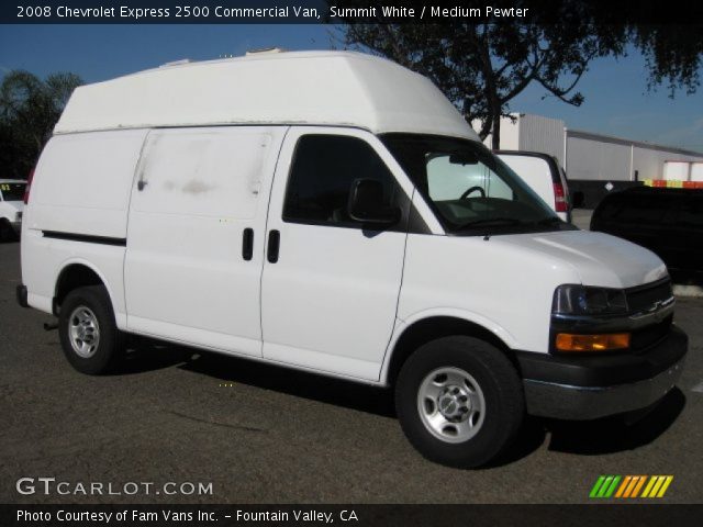 2008 Chevrolet Express 2500 Commercial Van in Summit White