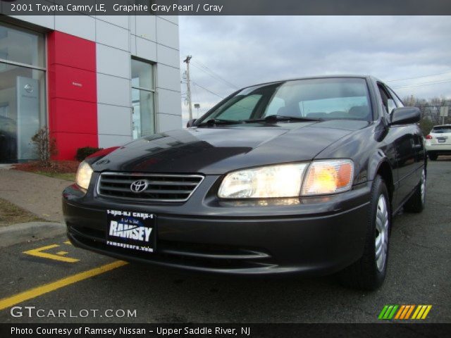 2001 Toyota Camry LE in Graphite Gray Pearl