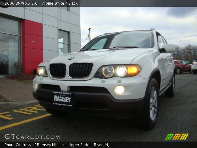 2006 BMW X5 3.0i in Alpine White