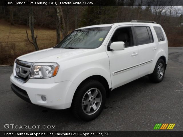 2009 Honda Pilot Touring 4WD in Taffeta White