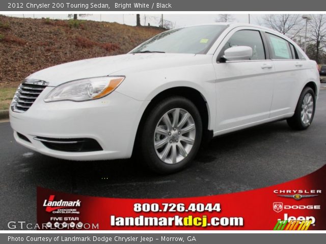 2012 Chrysler 200 Touring Sedan in Bright White