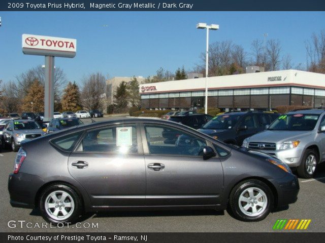 2009 Toyota Prius Hybrid in Magnetic Gray Metallic