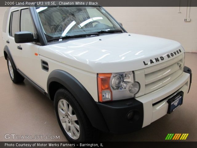 2006 Land Rover LR3 V8 SE in Chawton White