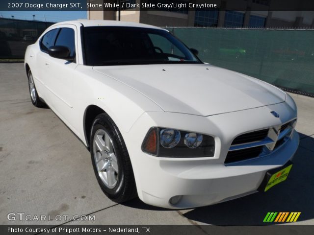 2007 Dodge Charger SXT in Stone White
