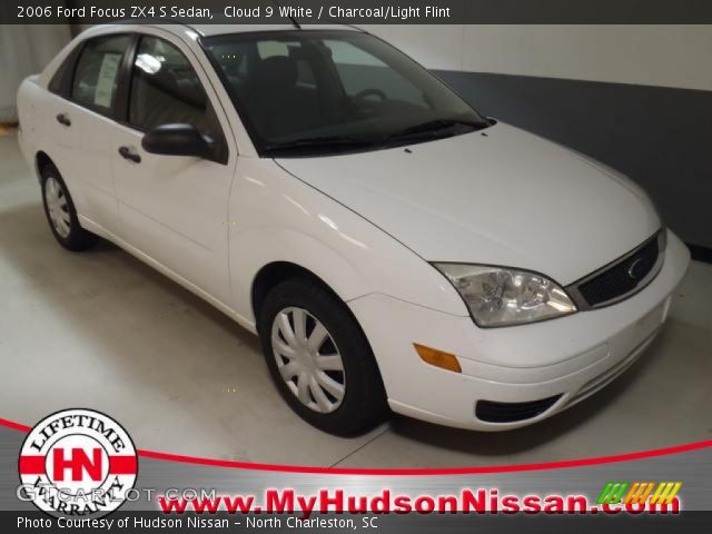 2006 Ford Focus ZX4 S Sedan in Cloud 9 White