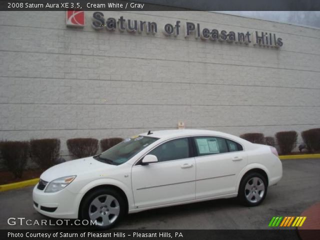 2008 Saturn Aura XE 3.5 in Cream White