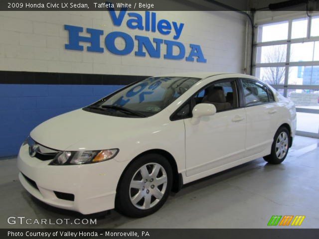 2009 Honda Civic LX Sedan in Taffeta White