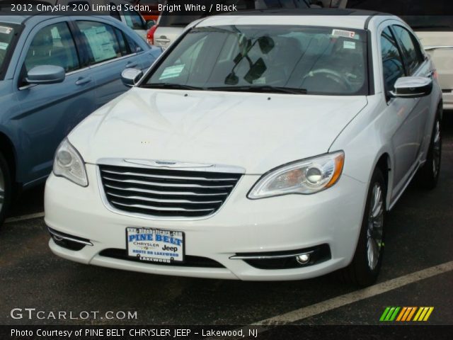 2012 Chrysler 200 Limited Sedan in Bright White