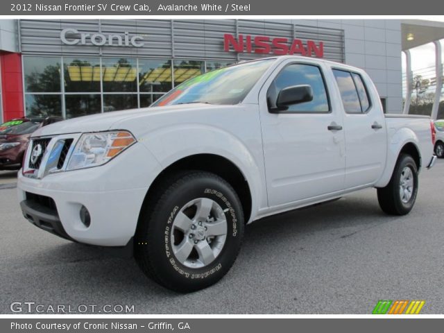 2012 Nissan Frontier SV Crew Cab in Avalanche White