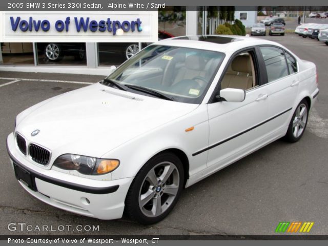 2005 BMW 3 Series 330i Sedan in Alpine White