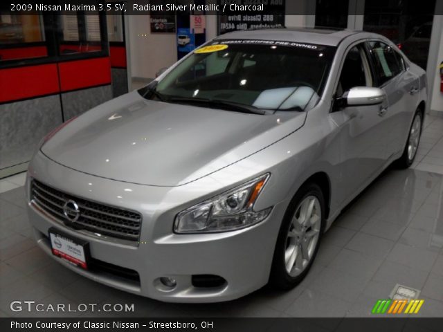 2009 Nissan Maxima 3.5 SV in Radiant Silver Metallic