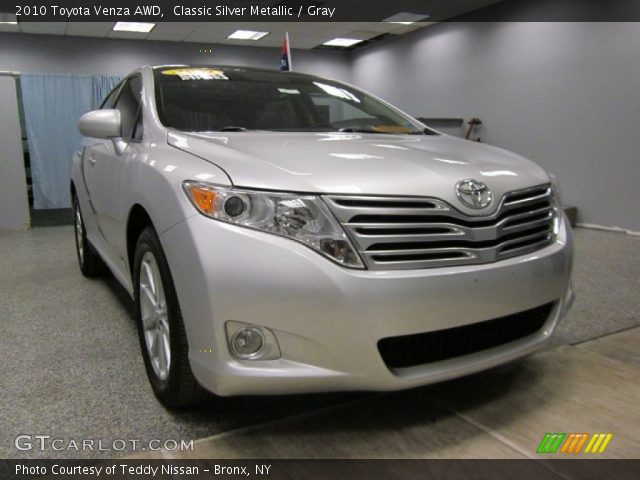 2010 Toyota Venza AWD in Classic Silver Metallic