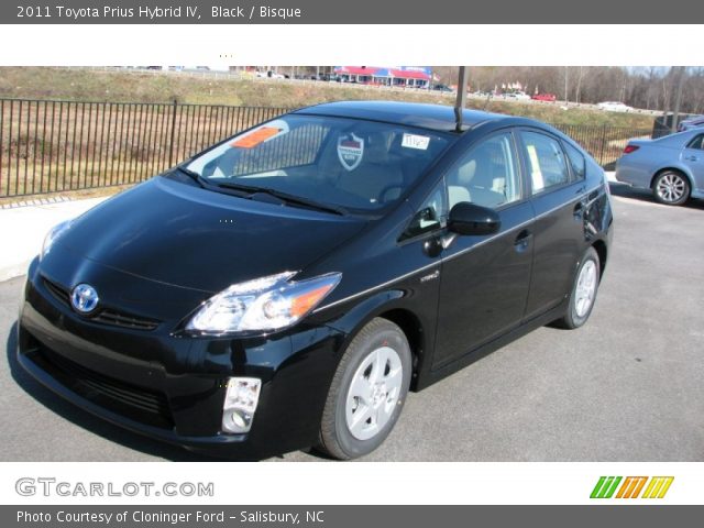 2011 Toyota Prius Hybrid IV in Black