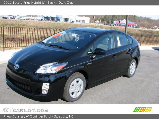 2011 Toyota Prius Hybrid IV in Black