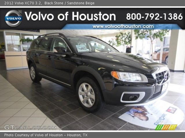 2012 Volvo XC70 3.2 in Black Stone