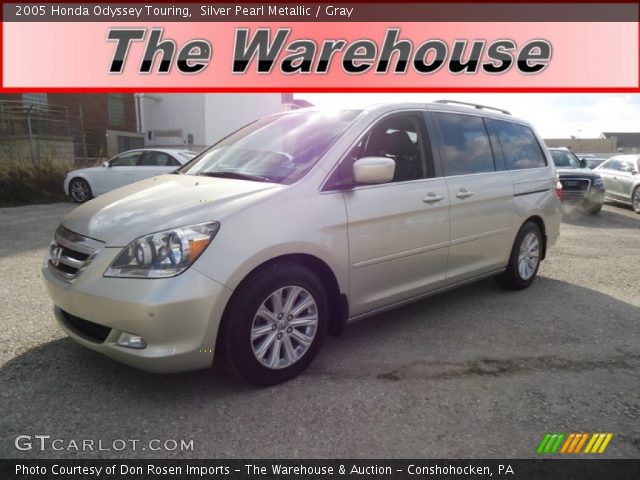 2005 Honda Odyssey Touring in Silver Pearl Metallic