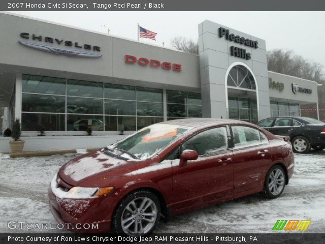 2007 Honda Civic Si Sedan in Tango Red Pearl