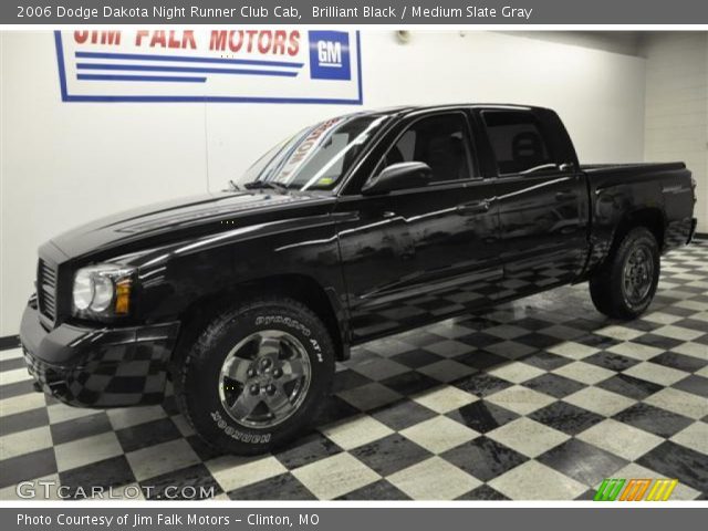 2006 Dodge Dakota Night Runner Club Cab in Brilliant Black