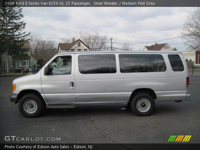2006 Ford E Series Van E350 XL 15 Passenger in Silver Metallic