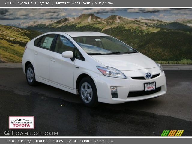 2011 Toyota Prius Hybrid II in Blizzard White Pearl