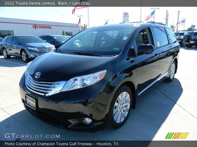 2012 Toyota Sienna Limited in Black