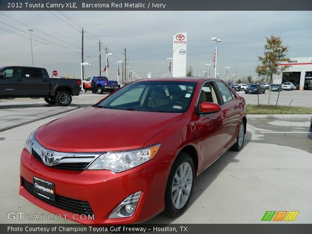 2012 Toyota Camry XLE in Barcelona Red Metallic