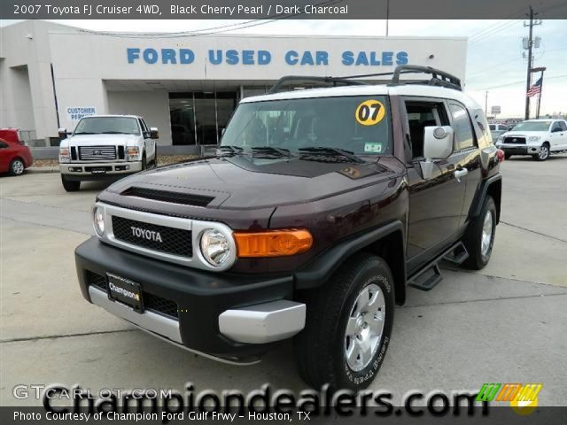 2007 Toyota FJ Cruiser 4WD in Black Cherry Pearl