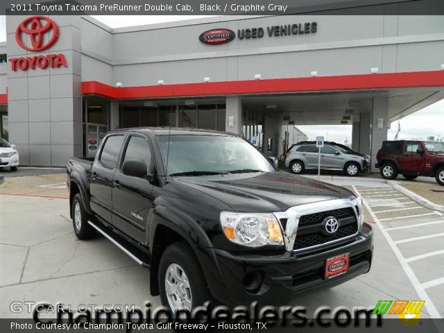 2011 Toyota Tacoma PreRunner Double Cab in Black