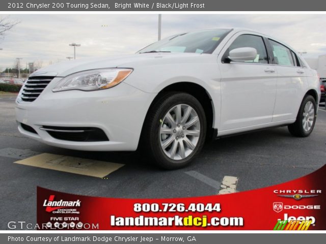 2012 Chrysler 200 Touring Sedan in Bright White