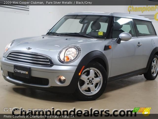 2009 Mini Cooper Clubman in Pure Silver Metallic