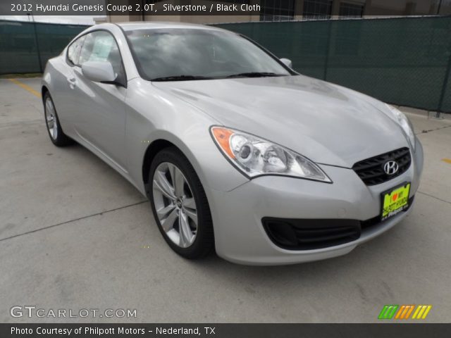 2012 Hyundai Genesis Coupe 2.0T in Silverstone