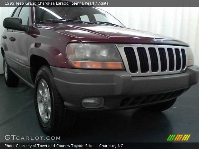 1999 Jeep Grand Cherokee Laredo in Sienna Pearl