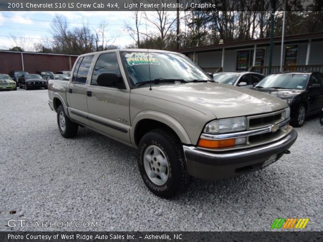 2001 Chevrolet S10 LS Crew Cab 4x4 in Light Pewter Metallic