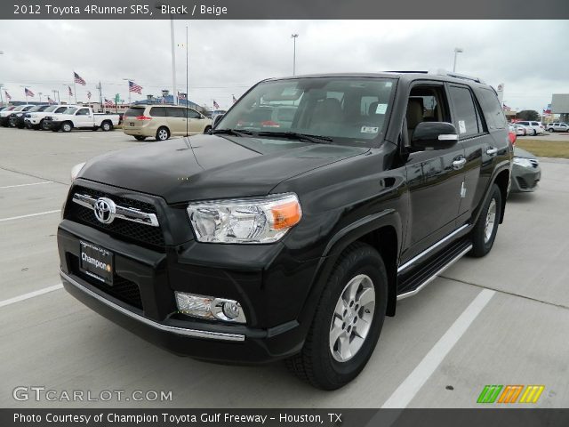 2012 Toyota 4Runner SR5 in Black