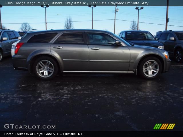 2005 Dodge Magnum R/T in Mineral Gray Metallic