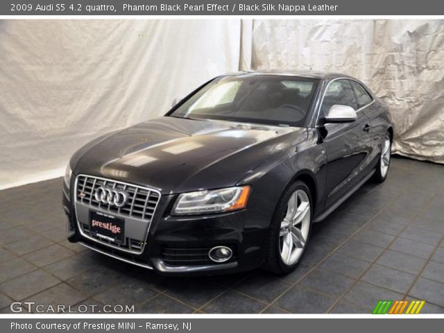 2009 Audi S5 4.2 quattro in Phantom Black Pearl Effect