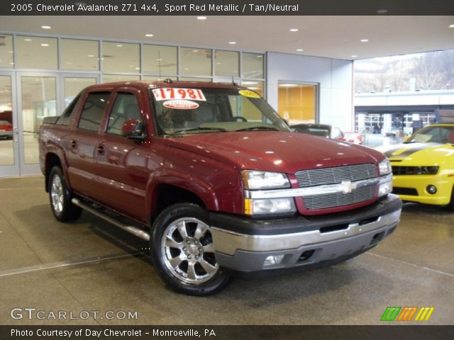 2005 Chevrolet Avalanche Z71 4x4 in Sport Red Metallic