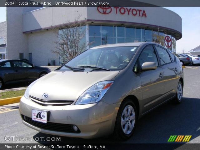 2004 Toyota Prius Hybrid in Driftwood Pearl