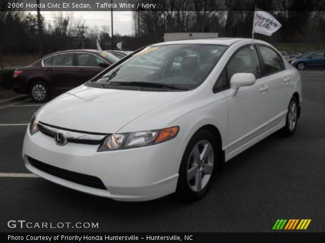 2006 Honda Civic EX Sedan in Taffeta White
